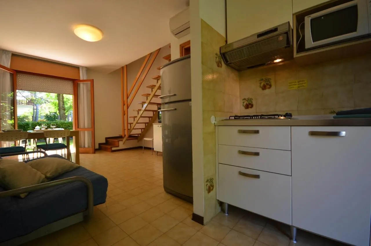 Villaggio Dei Gelsomini Bibione 0*,
